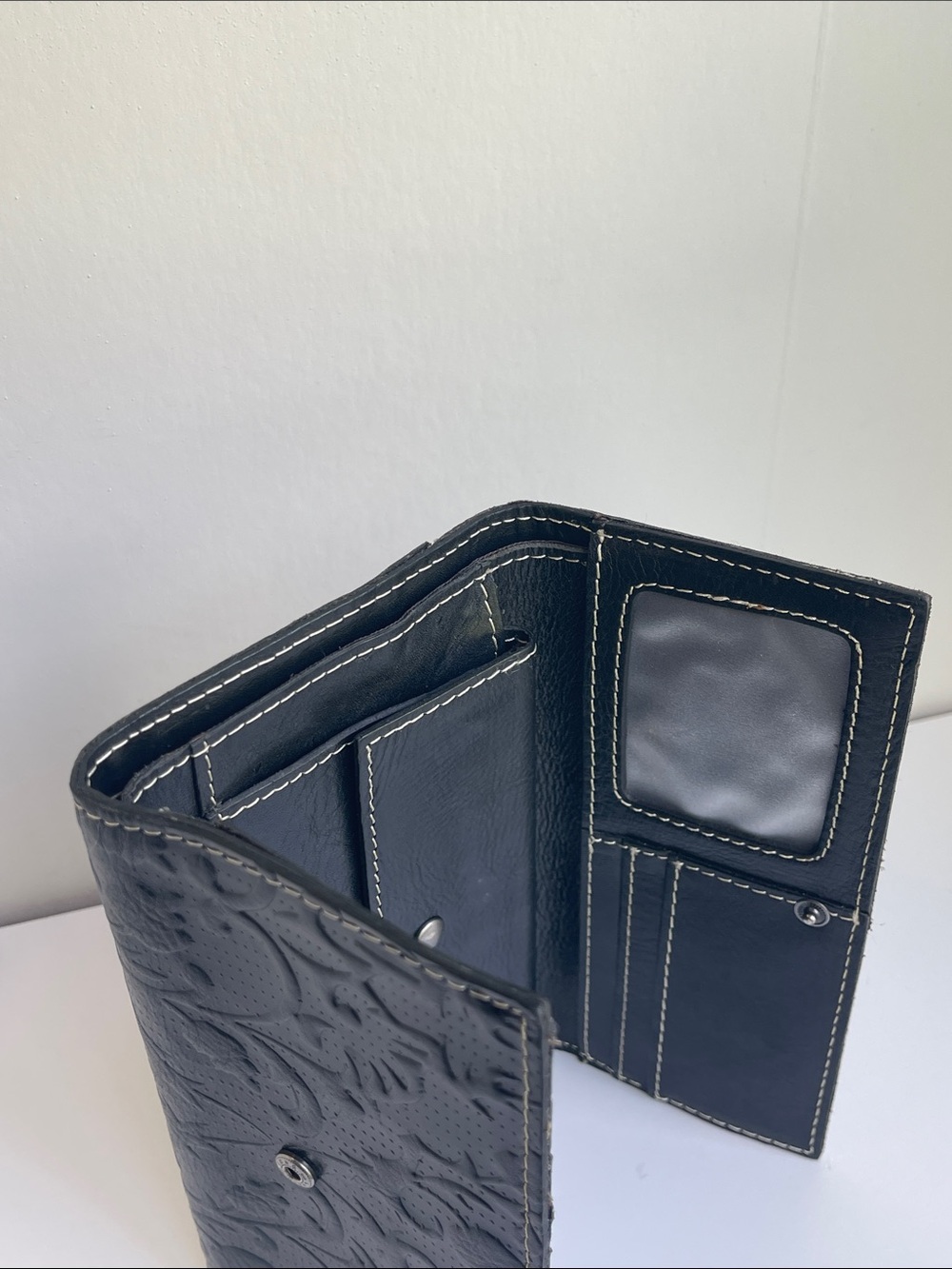 Patricia Nash Wallet - Picture 14 of 15